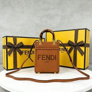 <AUTHENTIC>Fendi Roma Mini Vertical Boxy Top Handle Bag